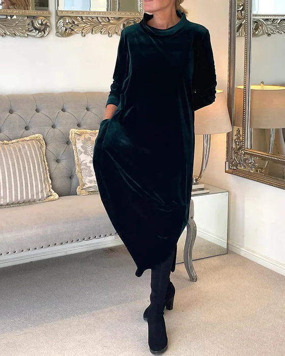 ELORA Velvet Evening Dress – Luxurious Velvet Silhouette