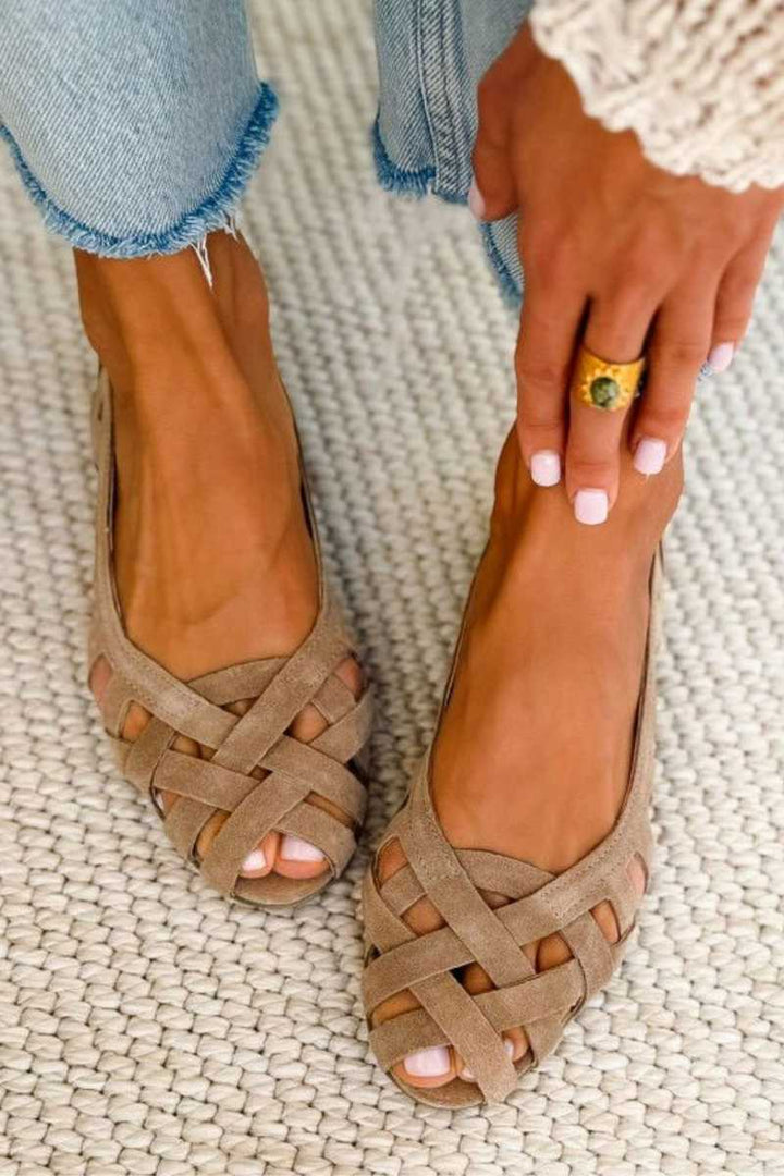 Hina flat sandals for women