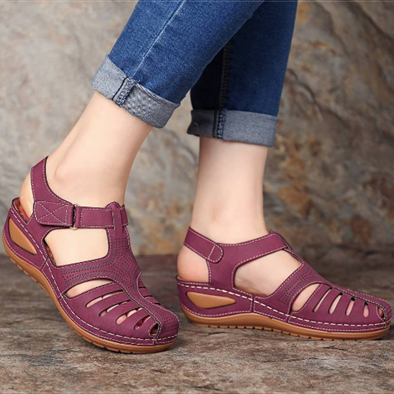 Leni comfort sandals with gentle lift for women