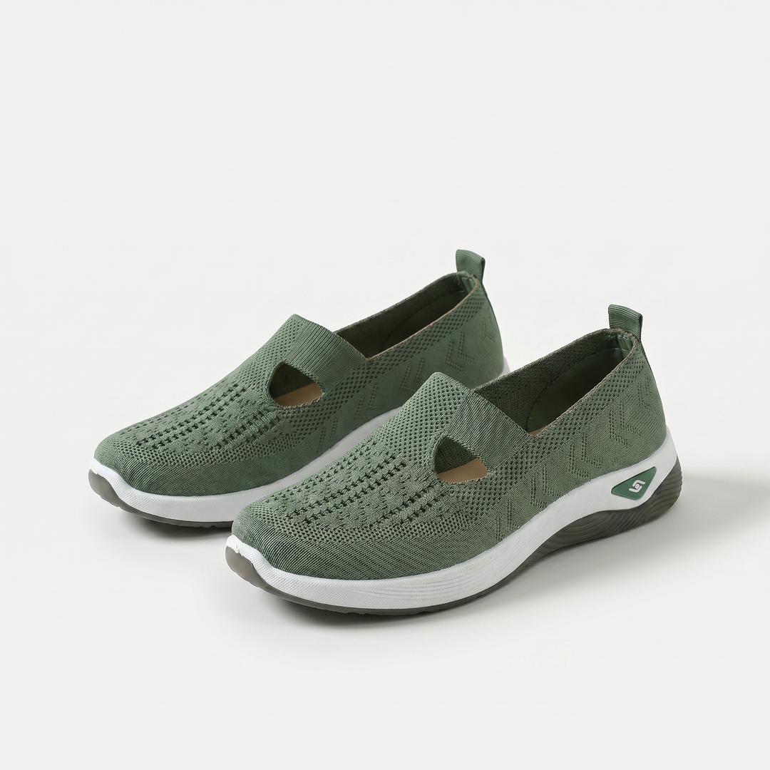 Cloudy cushioned slip-on shoes for women