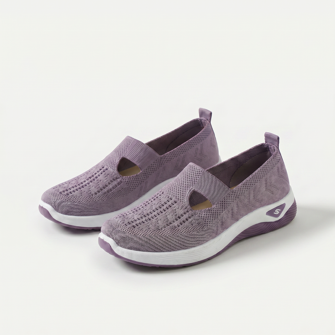 Cloudy cushioned slip-on shoes for women