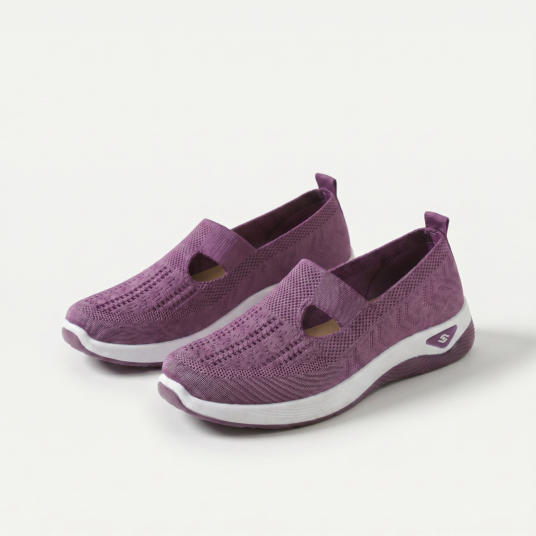 Cloudy cushioned slip-on shoes for women