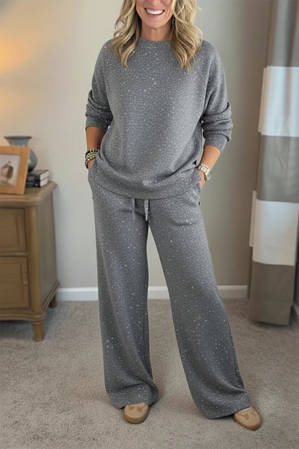 Round neckline, shiny, solid color, casual suit