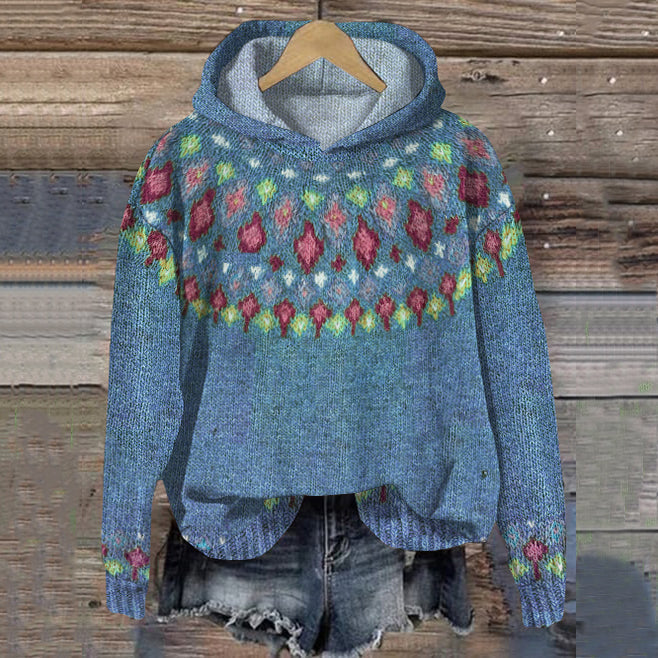 Mia - Warm Nordic Hoodie