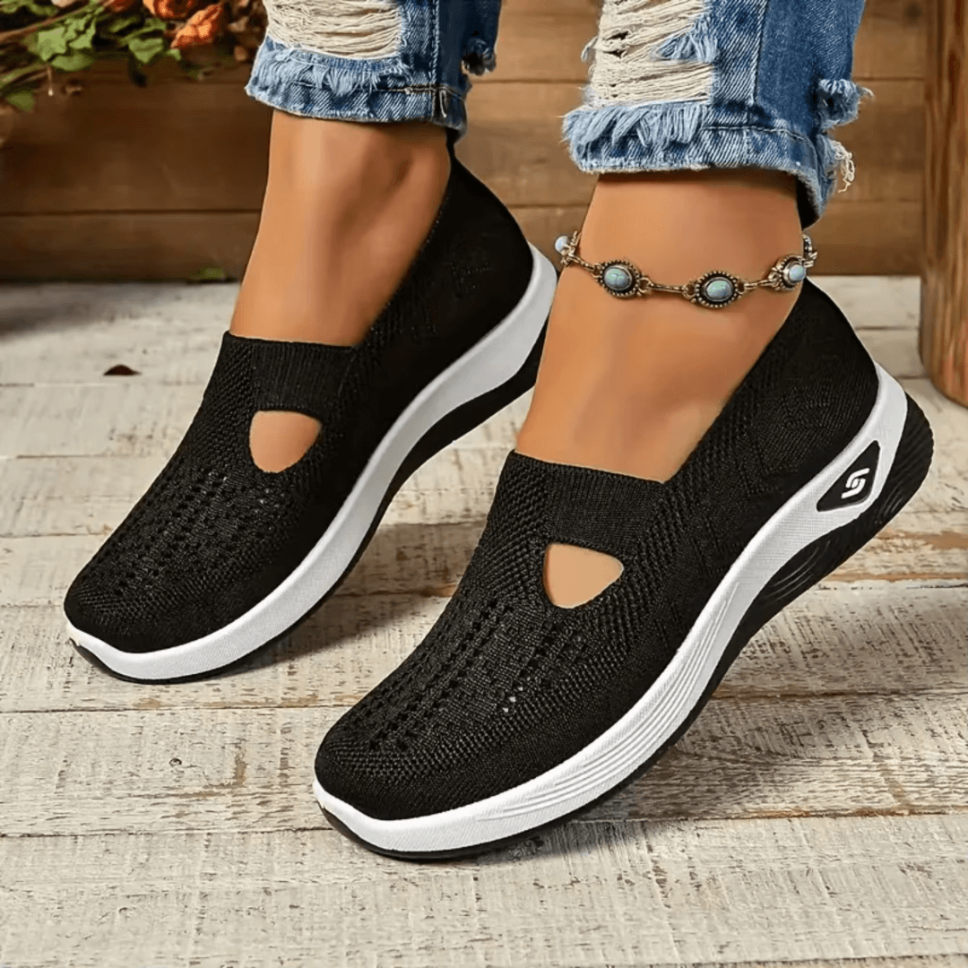 Cloudy cushioned slip-on shoes for women
