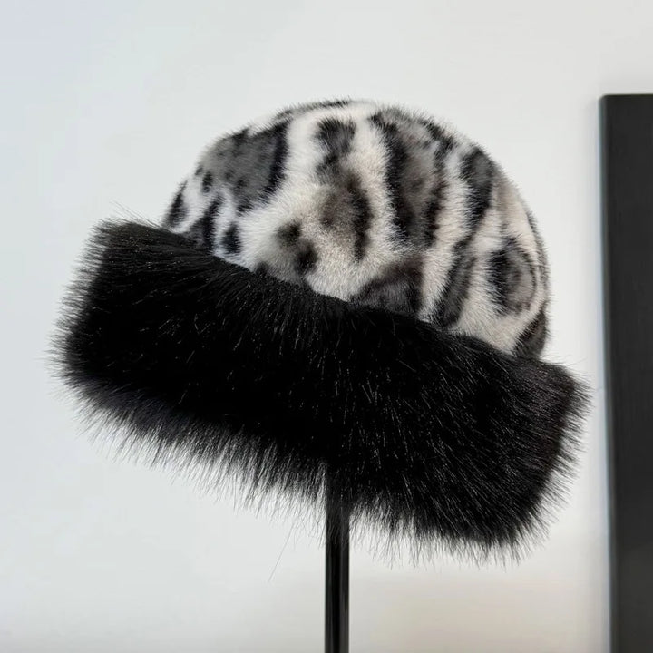 Amara™ Leopard Print Fur Hat - Luxurious Warmth &amp; Style