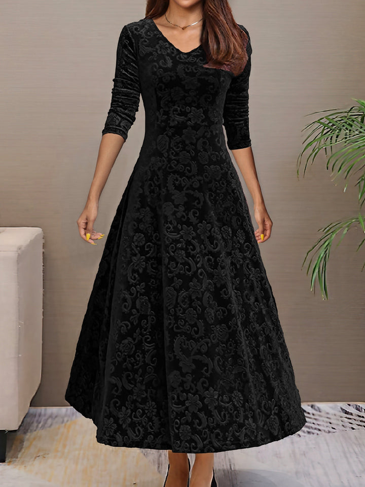 Denise | Velvet Holiday Dress with Timeless Elegance
