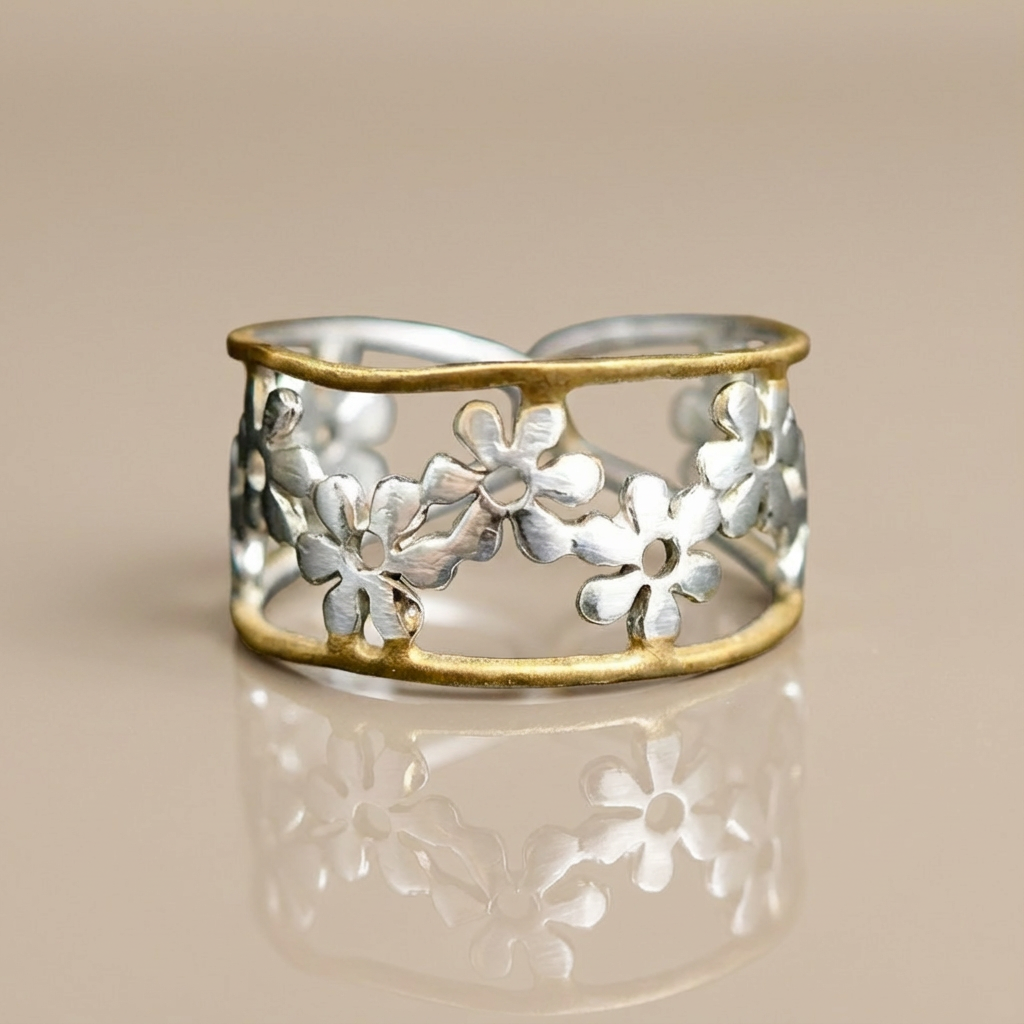 Irregular Flower Ring with Hollow Pattern
