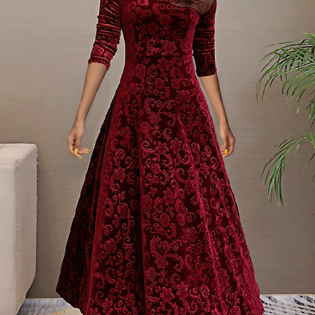 Denise | Velvet Holiday Dress with Timeless Elegance
