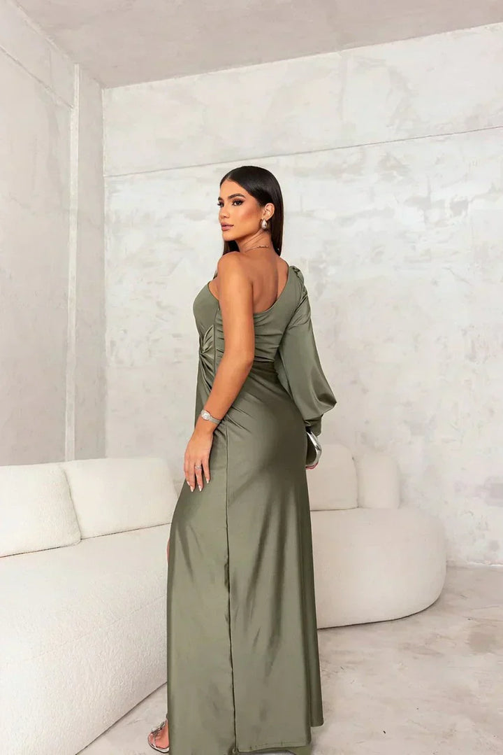Caroline: Timeless, Sophisticated Evening Dress